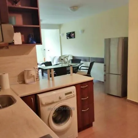 Lux Apartment In South Residence-Saint Vlas Apartment *